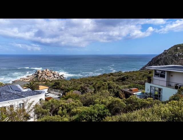 LAND FOR SALE IN LLANDUDNO